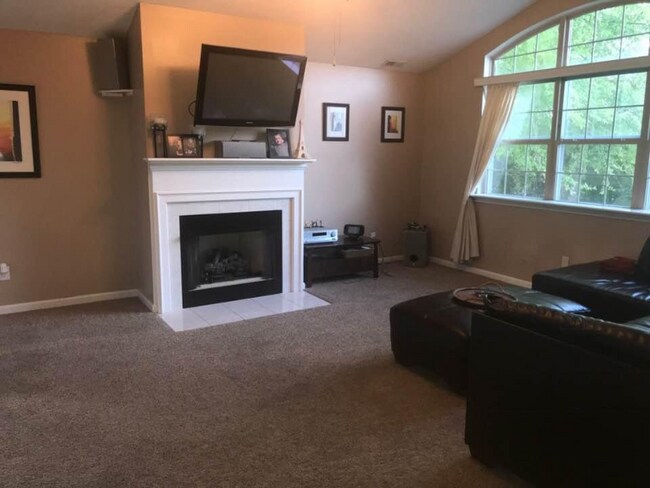 Building Photo - 8236 Nuckols Ln