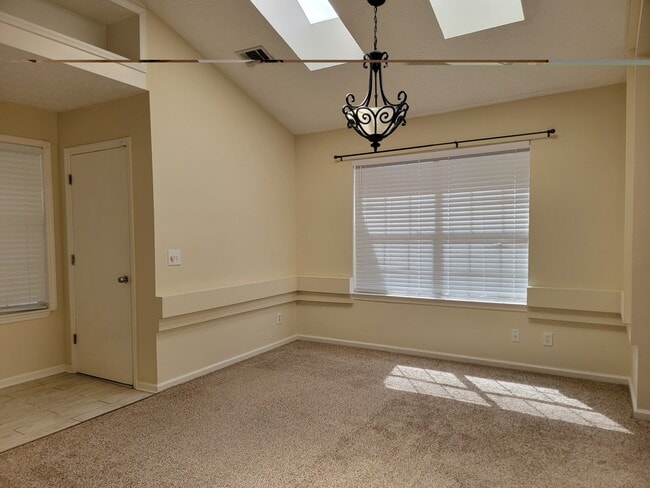 Dining room - 137 Marsh Edge Ln
