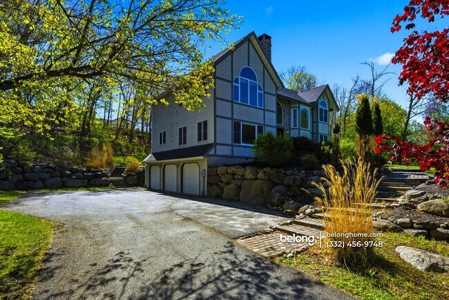 Foto del edificio - 24 Table Rock Rd
