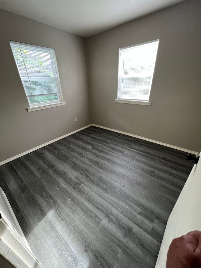 Foto del edificio - 2 Bed 1 Bath House