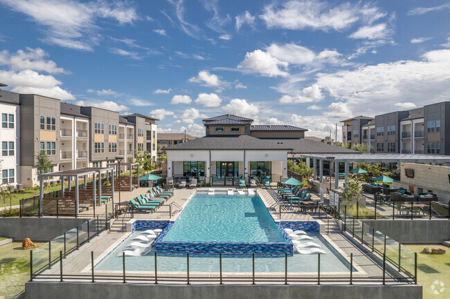 Building Photo - Kingsley At Shadow Creek Ranch