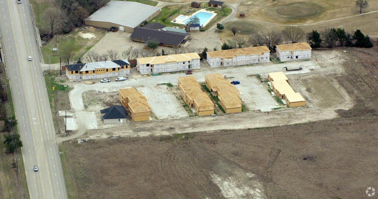 Aerial Photo - Park Place Apartments