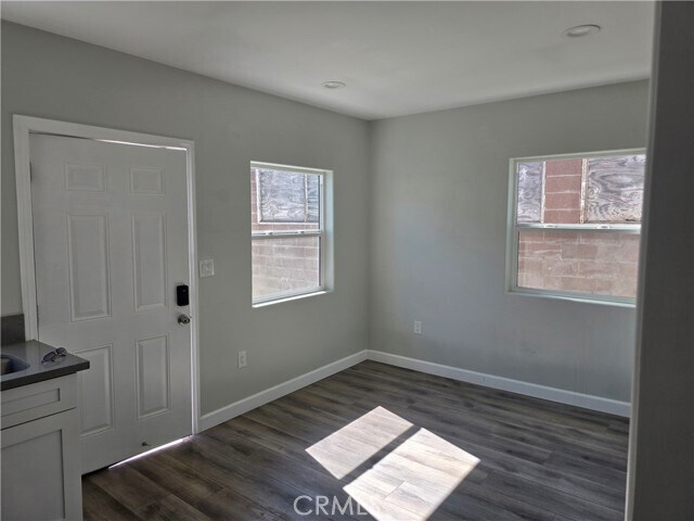 Building Photo - 213 Doncrest St