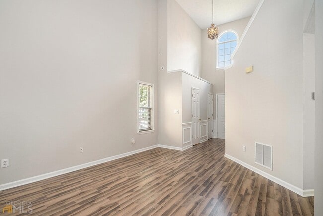 Building Photo - 1463 Evanston Ln