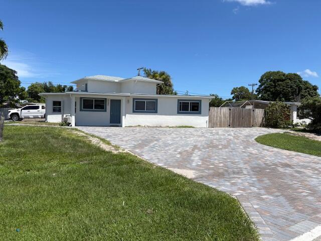 Primary Photo - 5580 Honeysuckle Dr