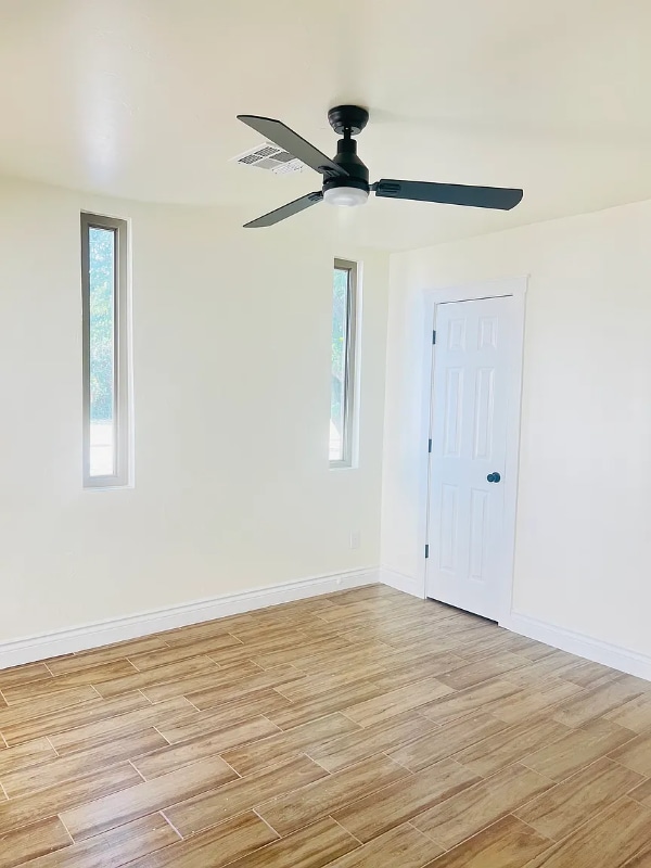 Building Photo - 4041 Thunderbird Dr