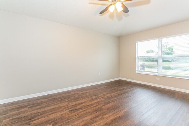 Building Photo - 947 Tramells Trail