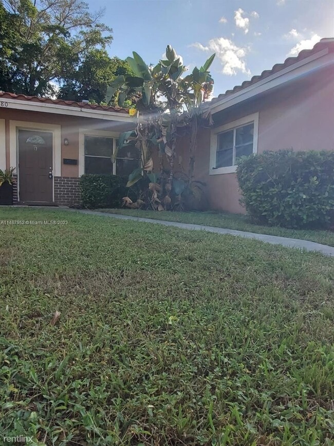 Building Photo - 3 br, 2 bath House - 11280 NW 39th St # B