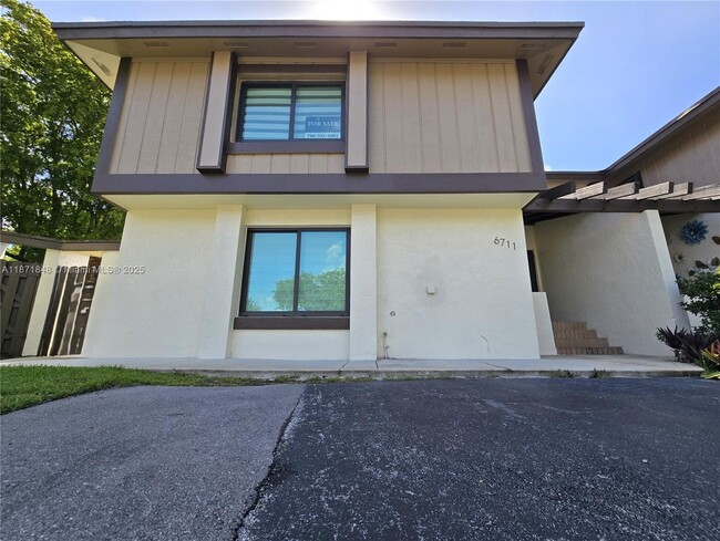 Foto del edificio - 6711 SW 127th Pl