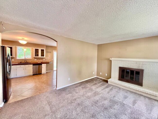 Foto del edificio - Charming Cottage-Style Ranch with Private ...