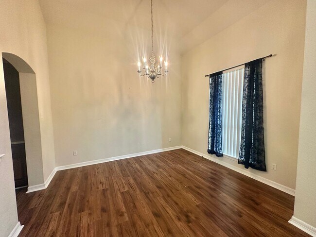 Foto del edificio - 4 BED 3 BATH IN PFLUGERVILLE TX