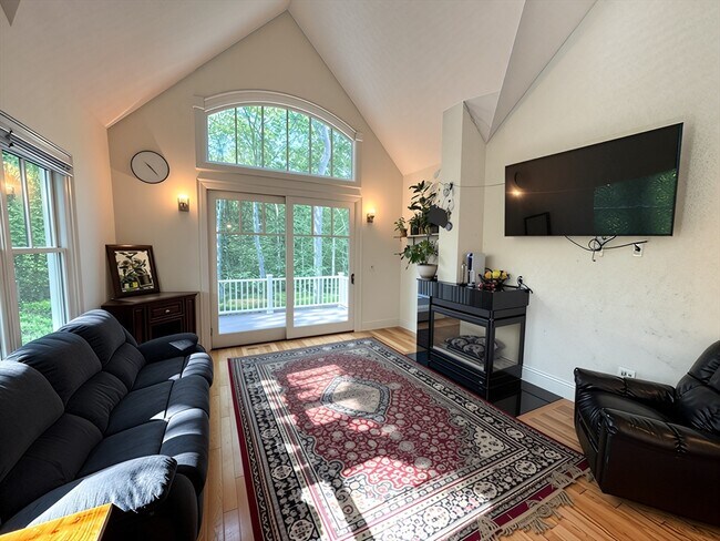 Foto del edificio - 31 Green Meadow Dr
