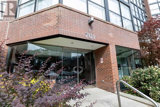 Photo du bâtiment - 701 King St W