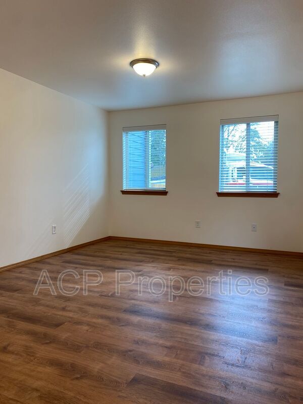 5895 Cedar St Unit 101, Ferndale, WA 98248 Condo for Rent in