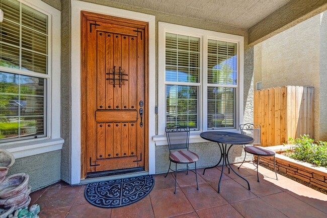 Building Photo - "Charming Rental Home in Lincoln"