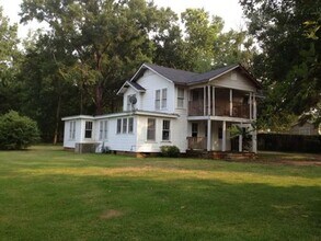 Building Photo - 1601 W California Ave