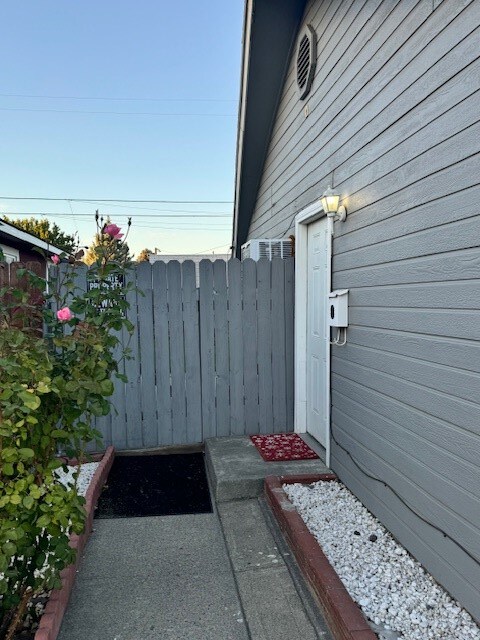 Foto del edificio - 1815 W Shoshone St