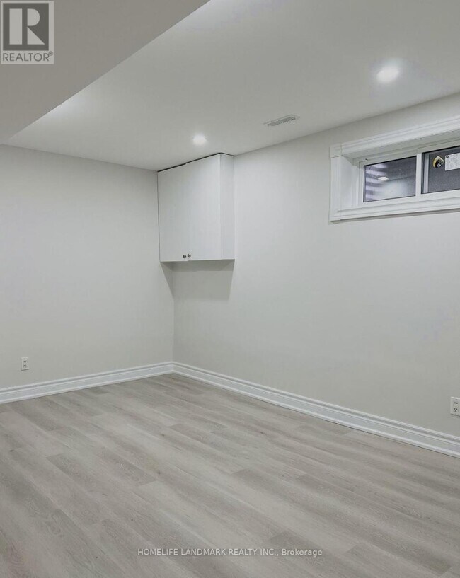 Building Photo - 144 Raymerville Dr