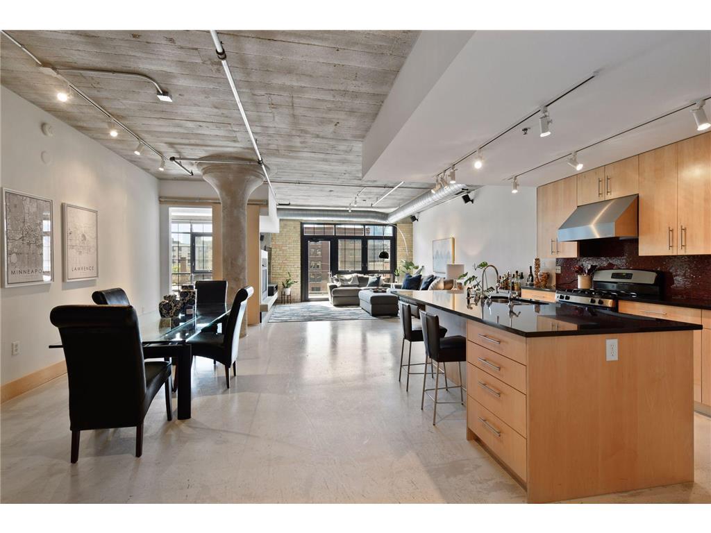 Primary Photo - 525 N 3rd St