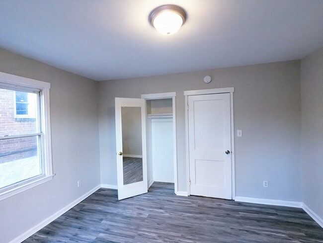 Building Photo - 514 Arsan Ave