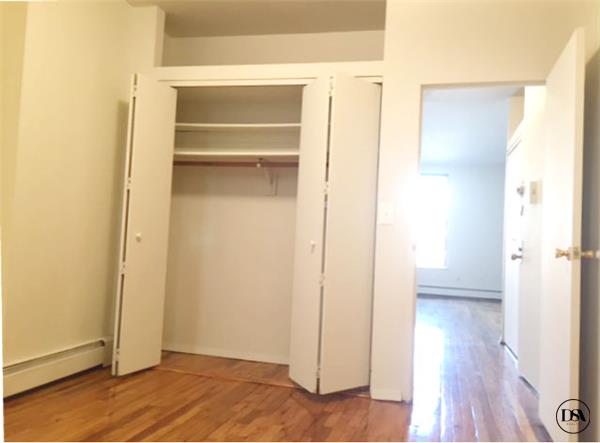 Building Photo - 307 E 94th St