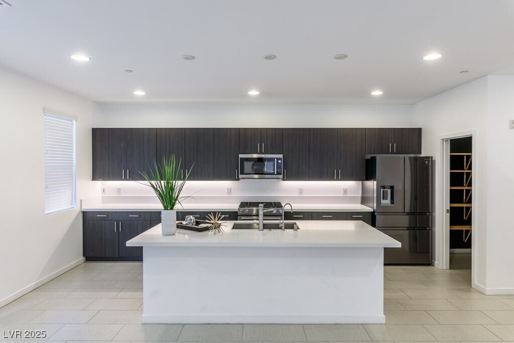 Foto principal - 11278 Kraft Mountain Ave