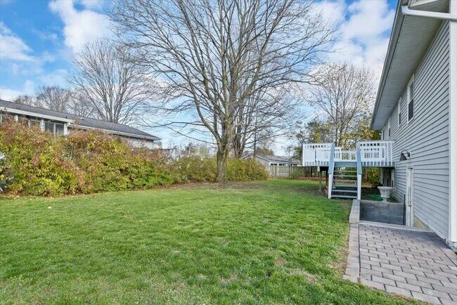Foto del edificio - 35 Crosby Ct