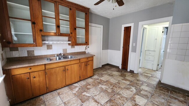 Foto del edificio - 3965 E 140th St