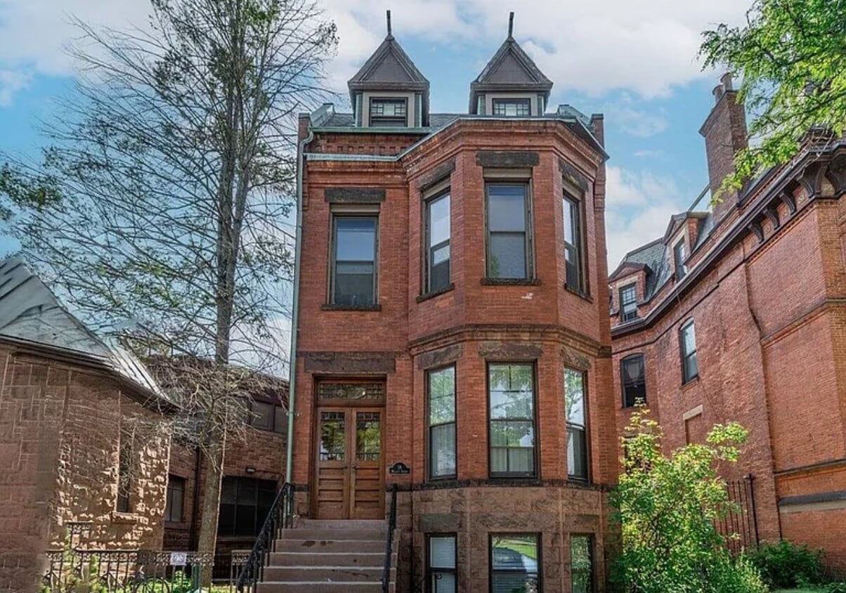 Primary Photo - 18 Willett St