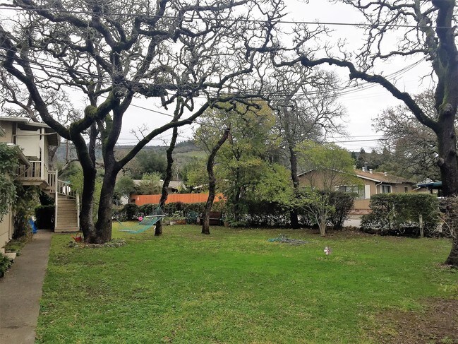 Foto del edificio - 343 E Thomson Ave