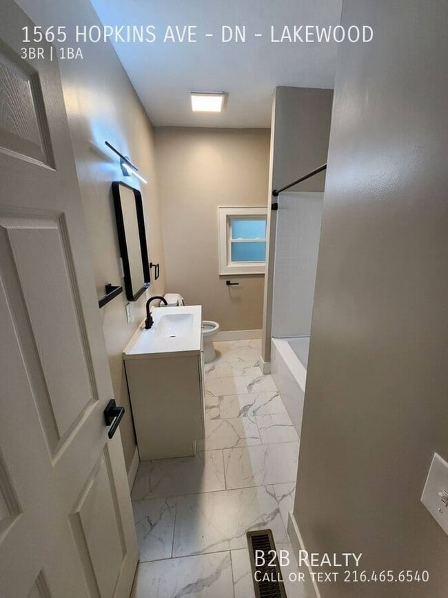 Foto del edificio - 1565 Hopkins Ave