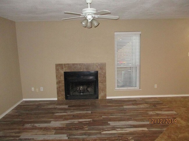 Foto del edificio - 1608 Pecan Chase Cir