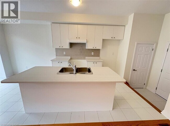 Photo du bâtiment - 12 RILEY PARK Dr