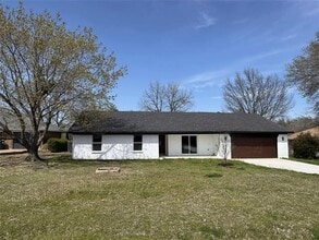 Building Photo - 9876 Kathy Lynn Pl
