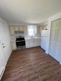 Foto del edificio - 375 Whiton St