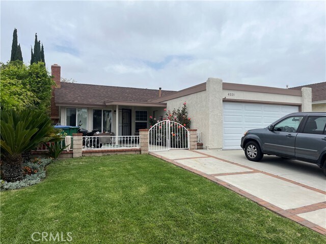 Primary Photo - 4521 Ranchgrove Dr