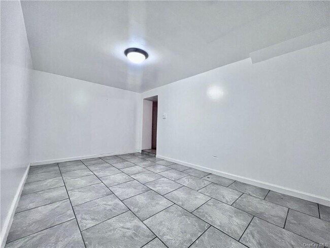 Foto del edificio - 179-19-17134 134th Ave