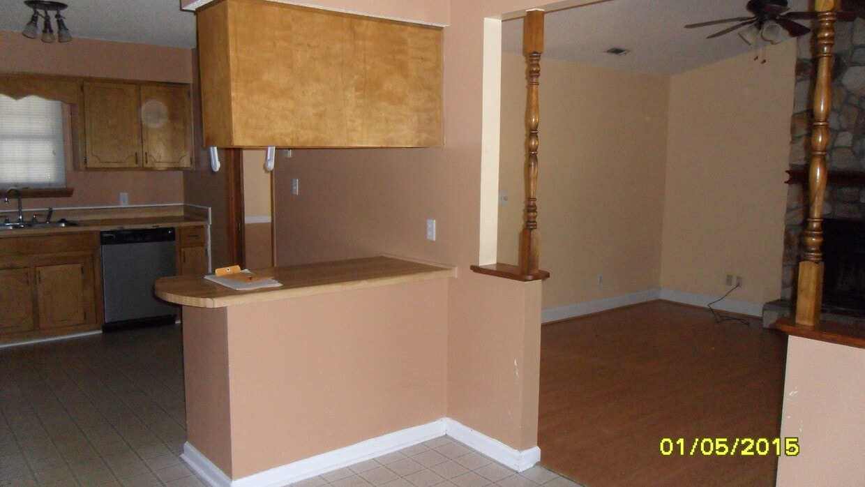 Building Photo - 2507 Lowndes Dr