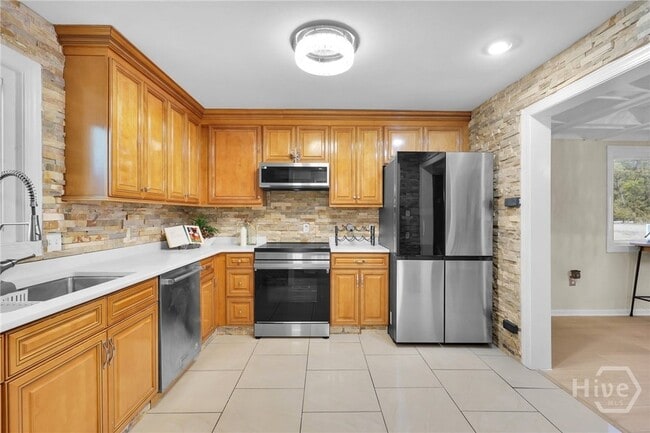 Building Photo - 12502 Apache Ave