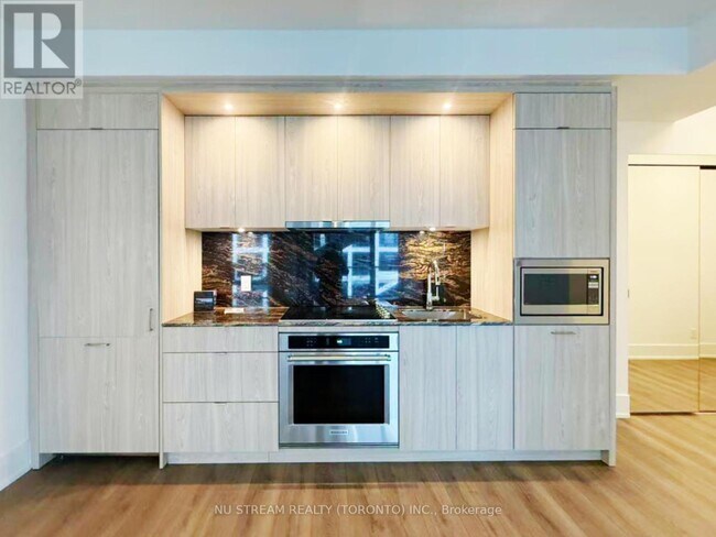 Building Photo - 115 Denison Ave