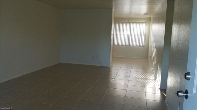Foto del edificio - 4617 SW 8th Pl