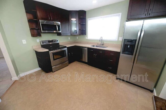 Foto del edificio - 760 Alhambra Rd