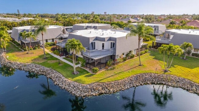 Foto del edificio - 16171 Amberwood Lake Ct