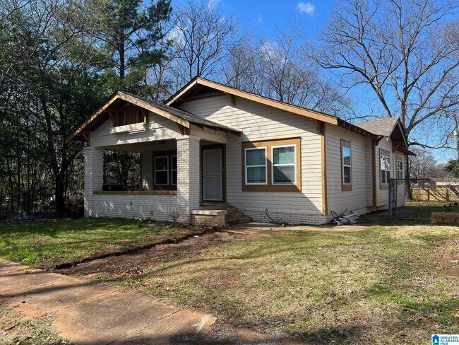 Foto del edificio - 1708 Steiner Ave SW