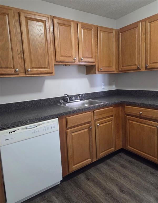 Foto del edificio - 3 Admiralty Dr