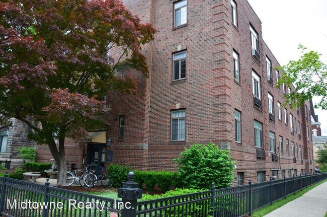 Building Photo - 733 W Wayne St