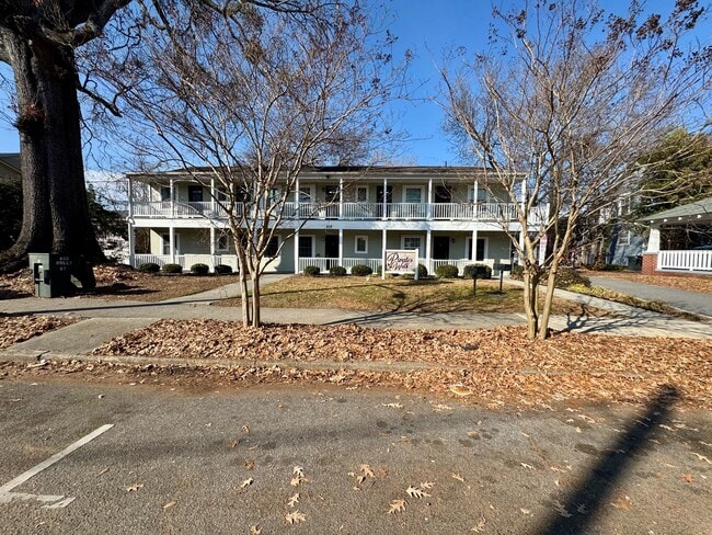 Photo - 402 S Holly St Townhome