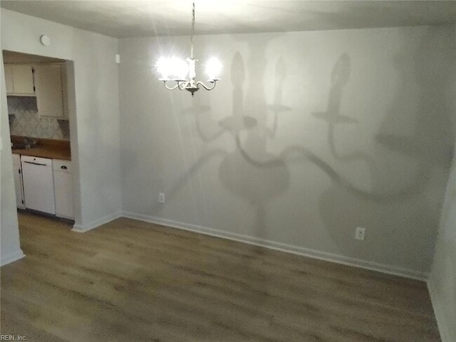 Building Photo - 6080 Camellia Dr