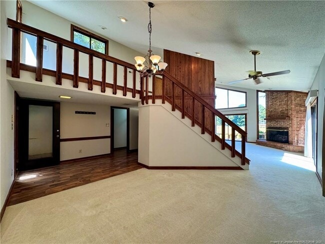 Foto del edificio - 679 Rosebud Ct
