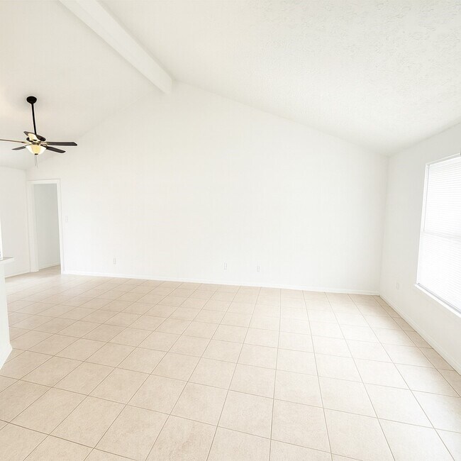 Building Photo - 2503 Ironclad Dr